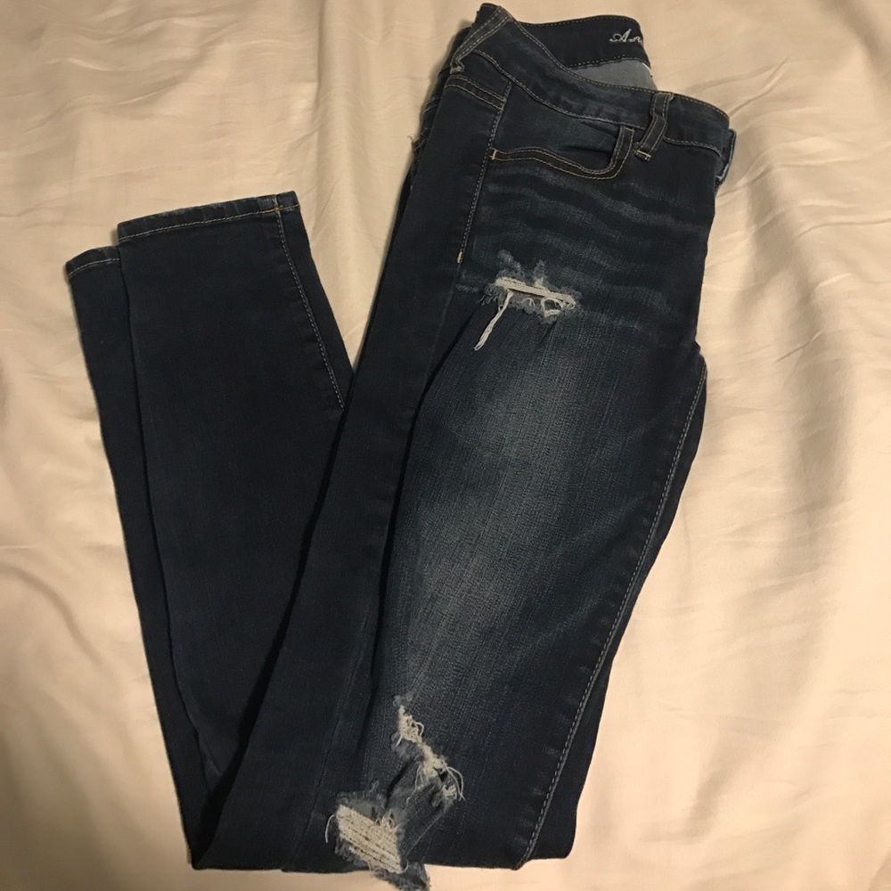 Faded American eagle ripped jeggings